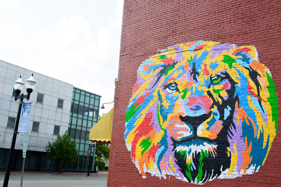 saginaw lion mural painting-001